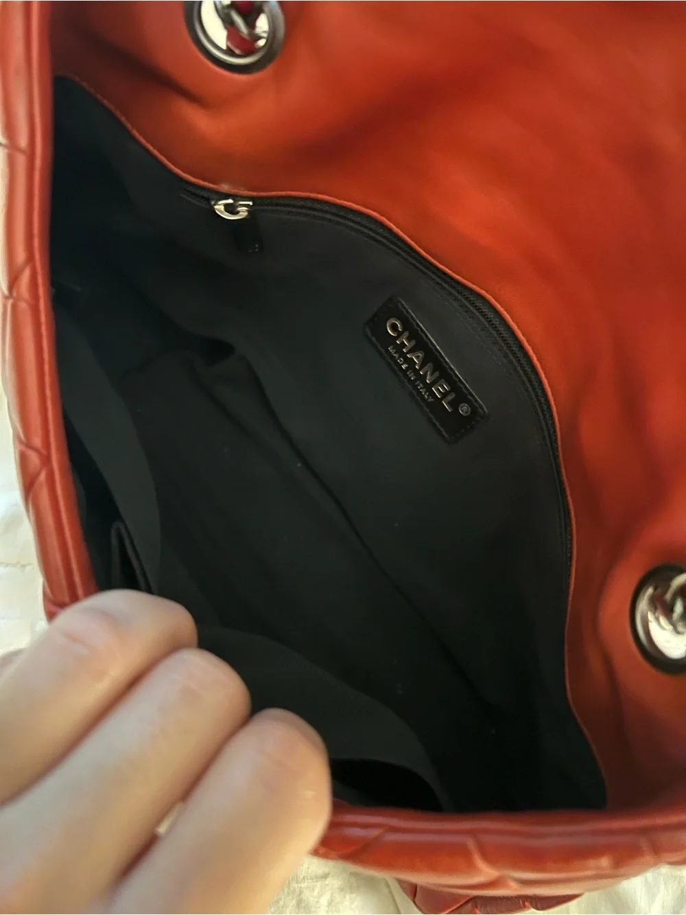CHANEL Red flap bag